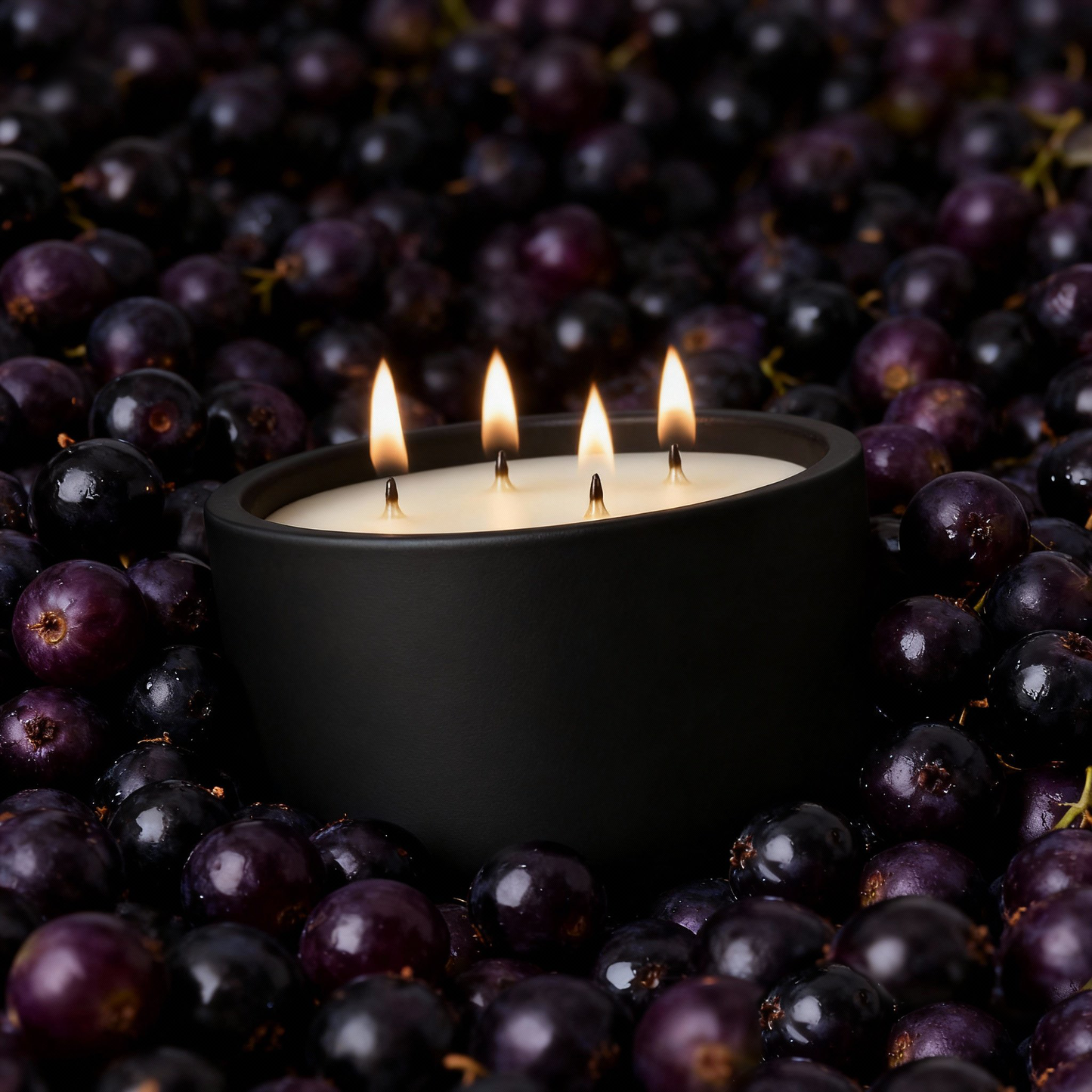 BAIES // 390G LARGE 4 WICK CERAMIC CANDLE